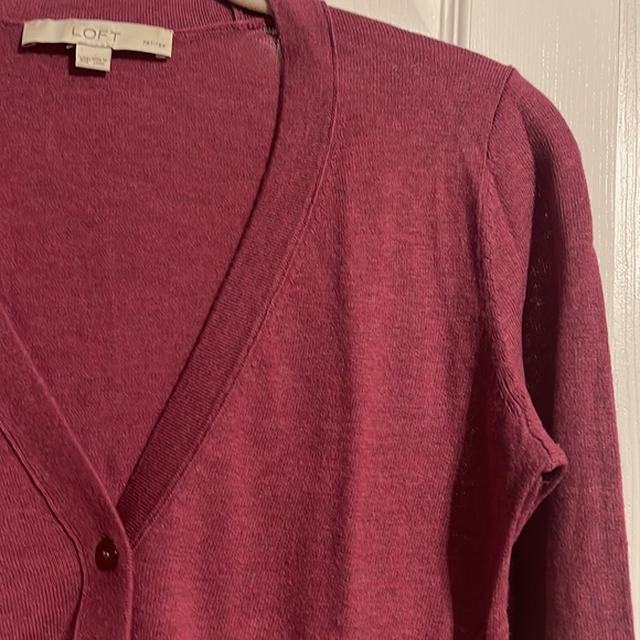 LOFT long sleeve button down v neck cardigan in burgundy size XSP NWOT - Picture 4 of 6